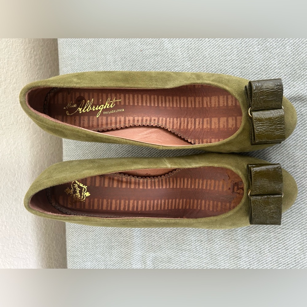 Miss Albright Anthropologie Green Suede Leather Bow Platform Heels Shoes Sz 10 - Picture 5 of 8